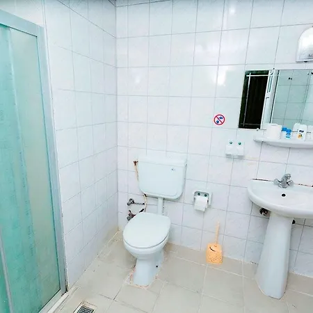 Nehir Otel 3*
