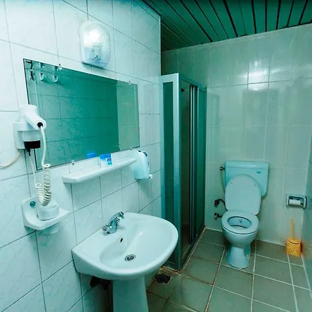 Nehir Otel 3*